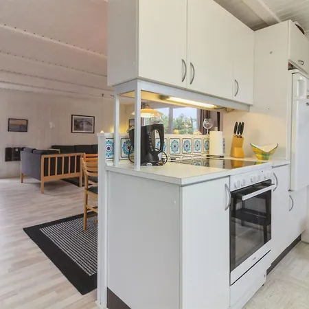 Florencia - 450m From The Sea By Interhome